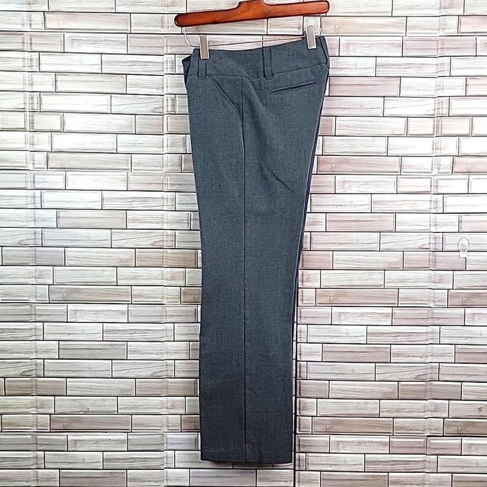 Daisy Fuentes grey dress pants Size 2